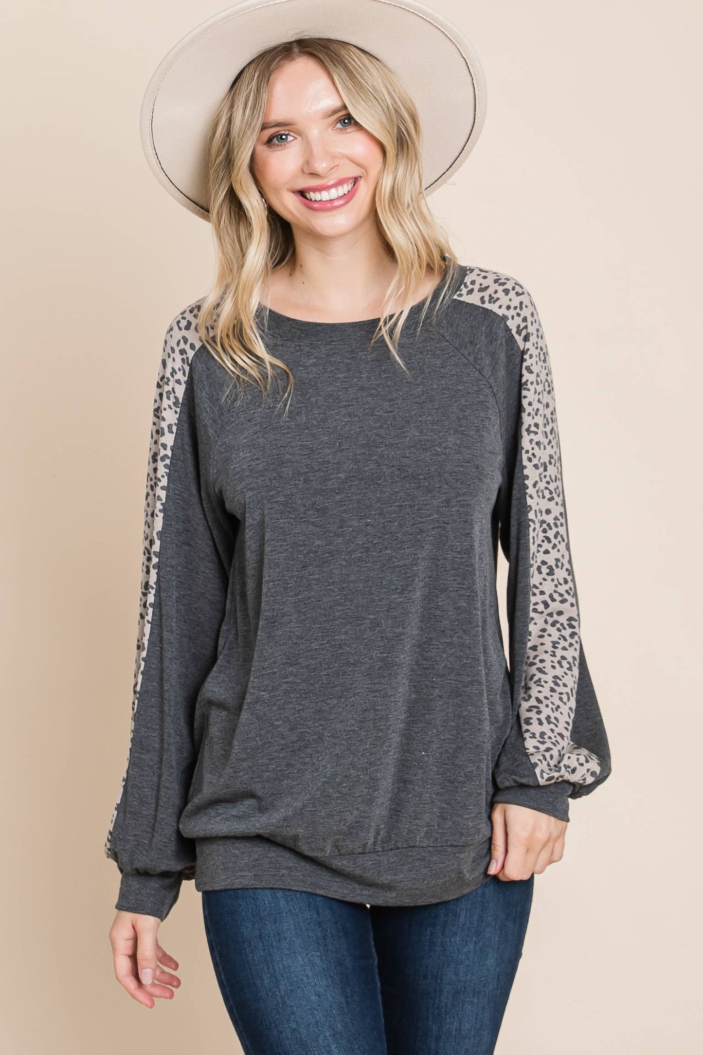 Plus Animal Printed Balloon Sleeves Top