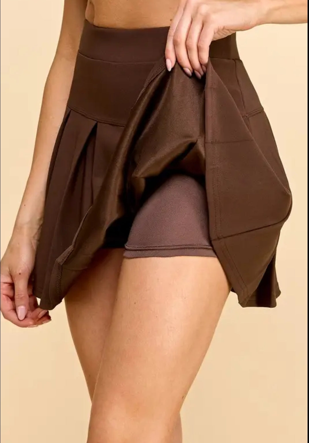 Pink pleated skirt
