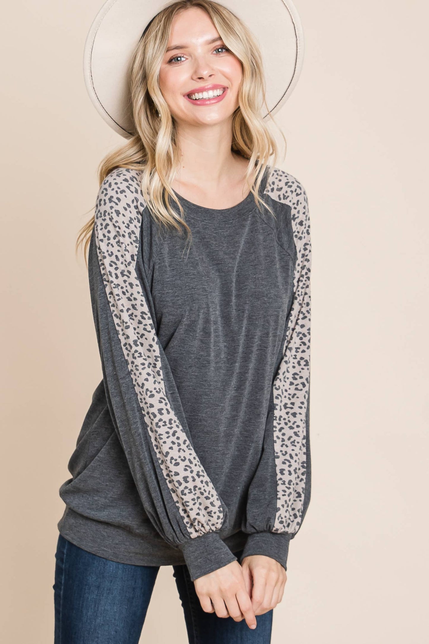 Plus Animal Printed Balloon Sleeves Top