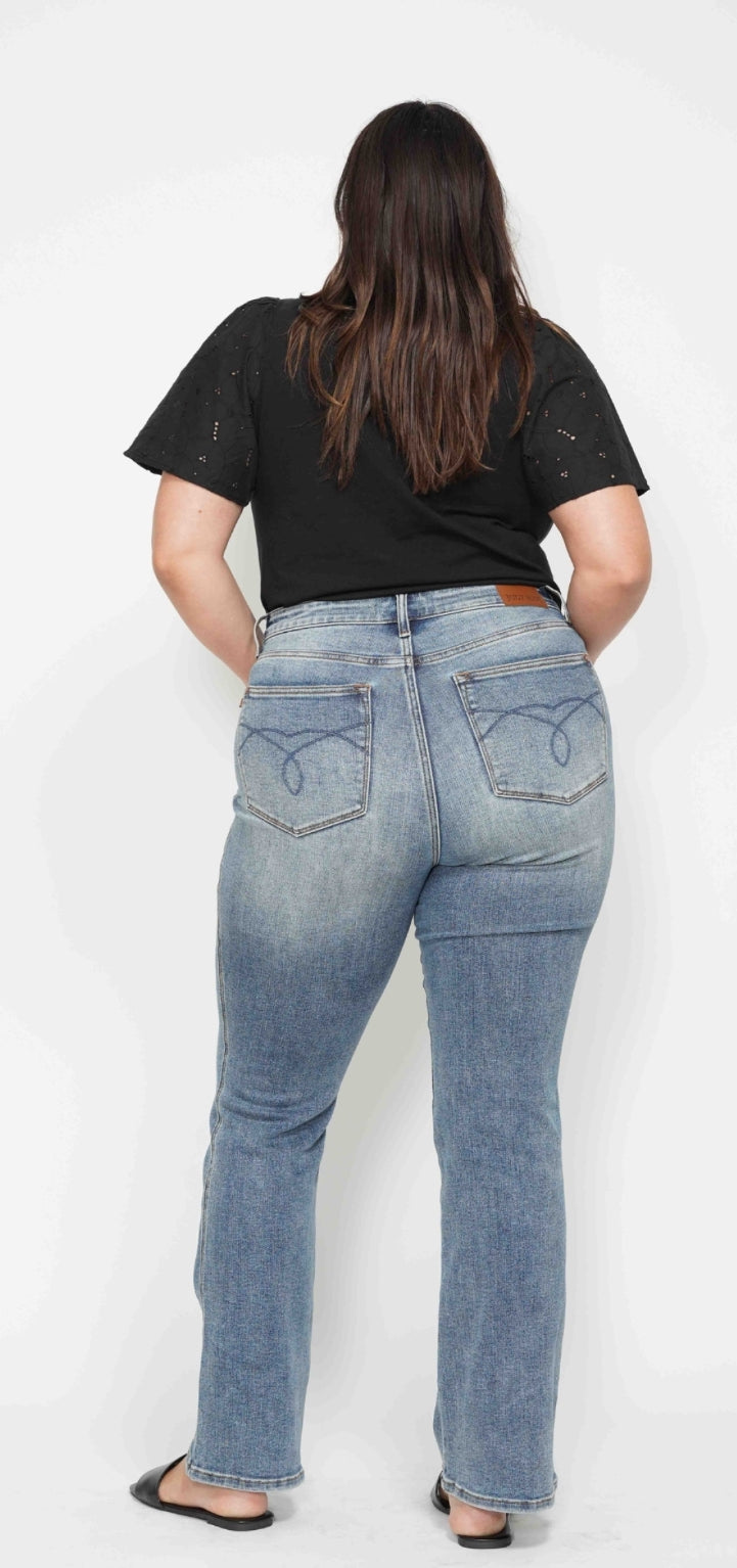 Plus Judy Blue Tummy Control Jeans