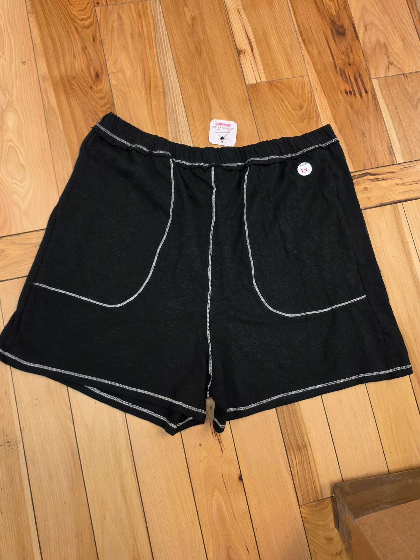 Plus Contrast Stitch Shorts