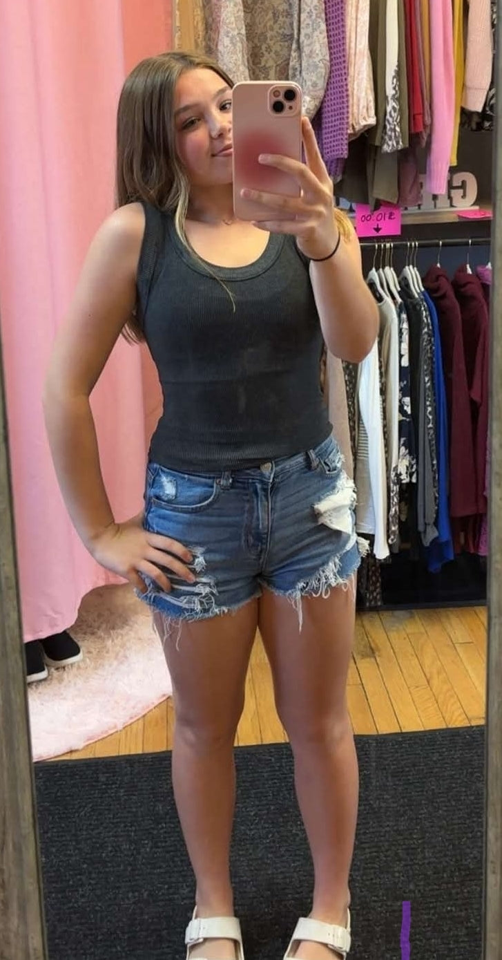 Black Mineral Wash Tank