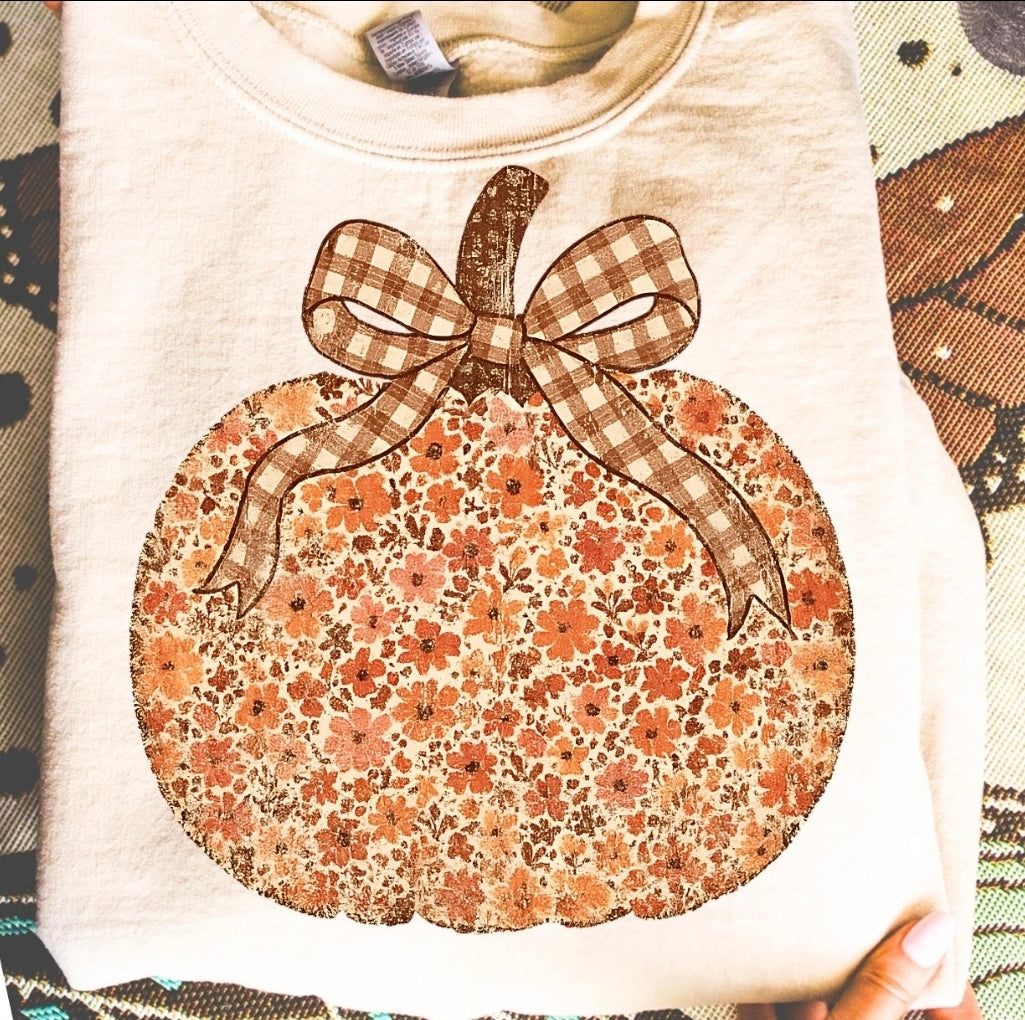 Flower pumpkin tee