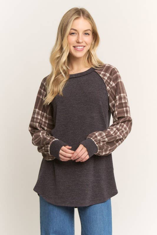 ET7689-23 SOLID URBAN RIBBED AND PLAID CONTRAST TOP