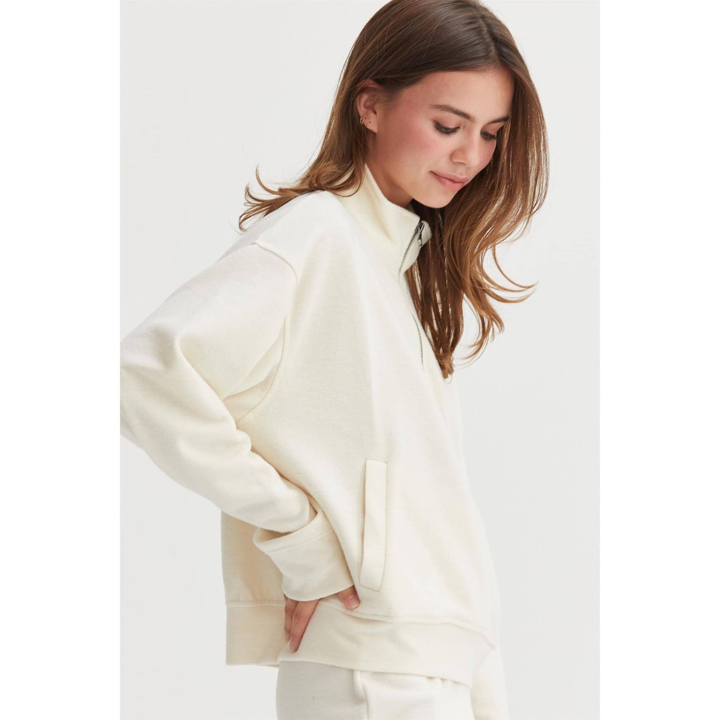 Cream Half Zip Sweatshirt With Front Pockets