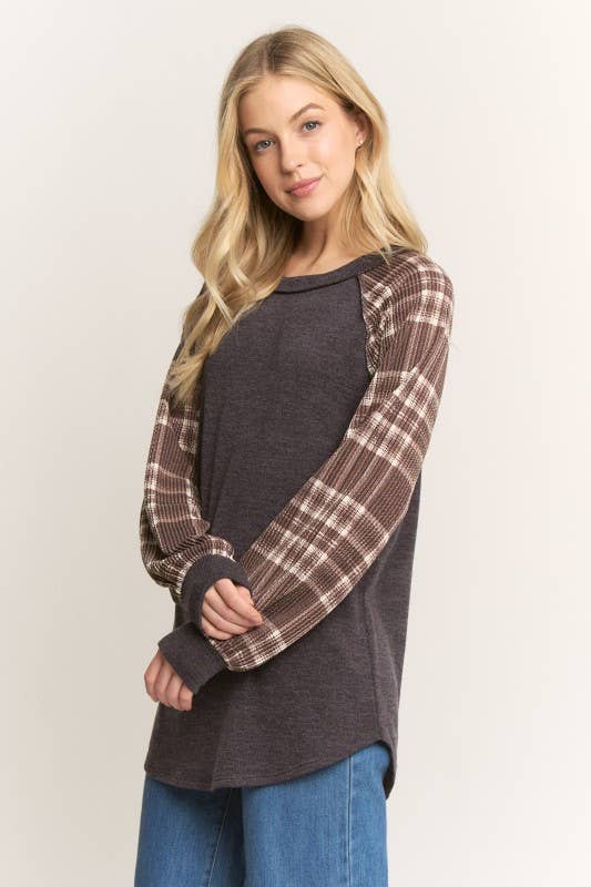 ET7689-23 SOLID URBAN RIBBED AND PLAID CONTRAST TOP