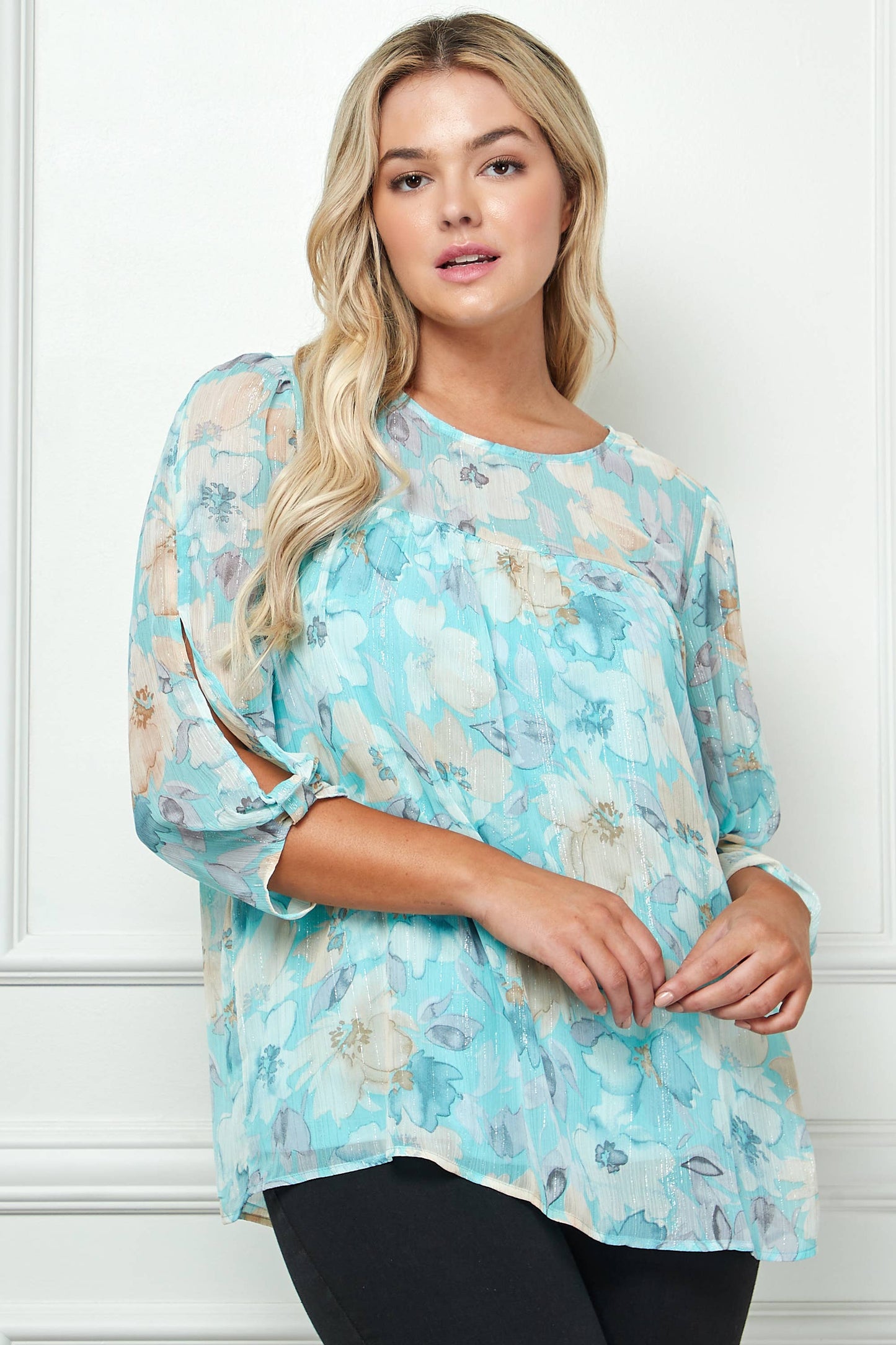 PLUS SIZE BLUE FLORAL BLOUSE