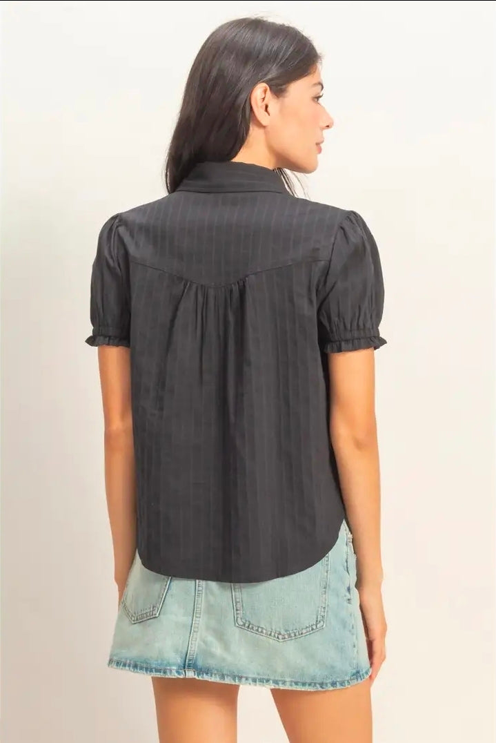 Black button up short sleeve shirt