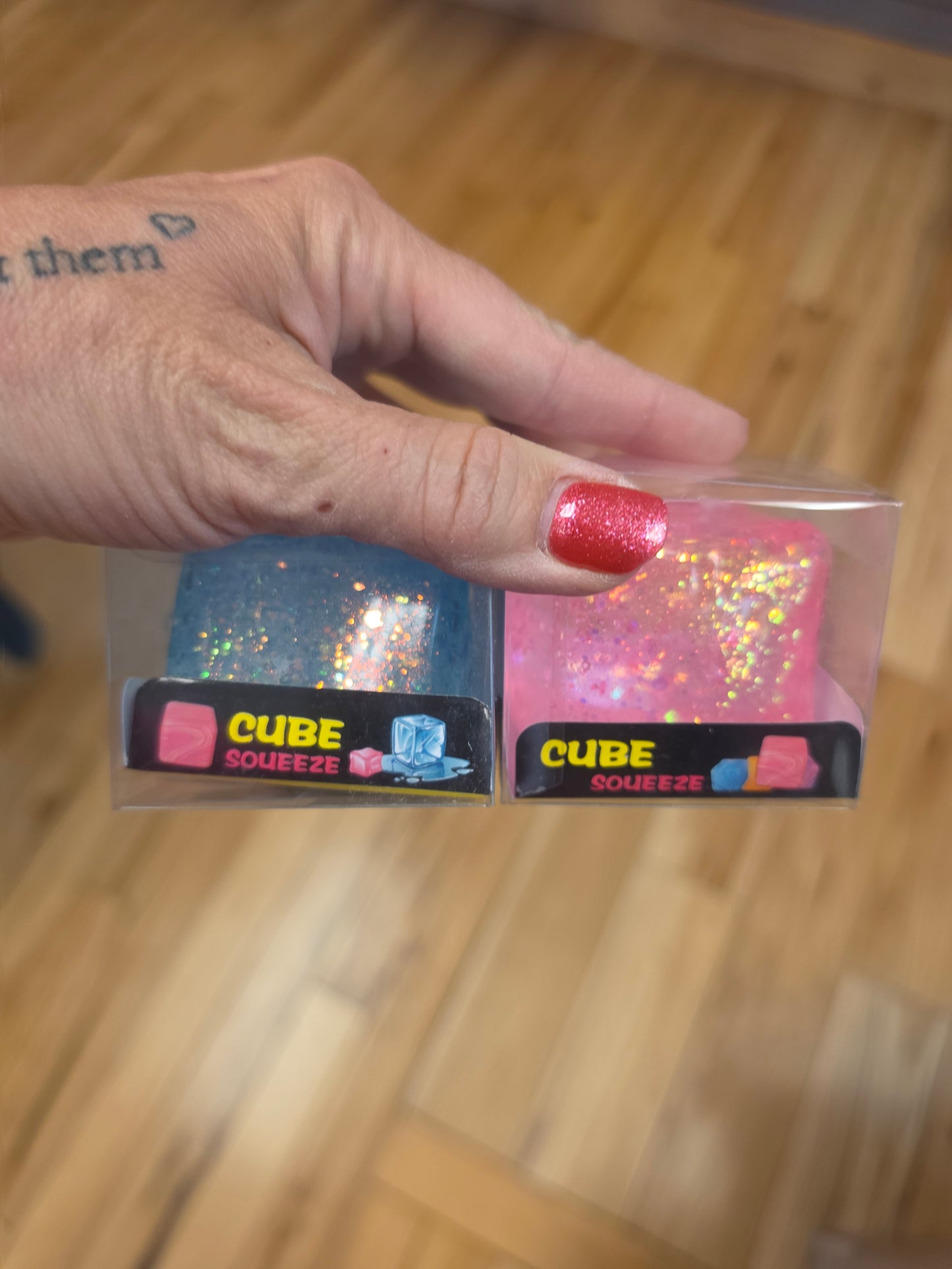 Squishy cube