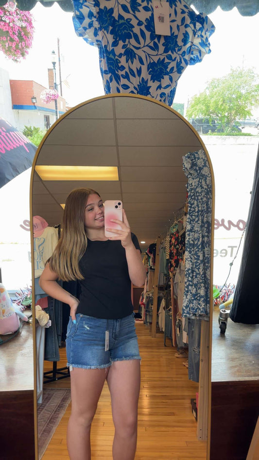 Black Cropped Tee
