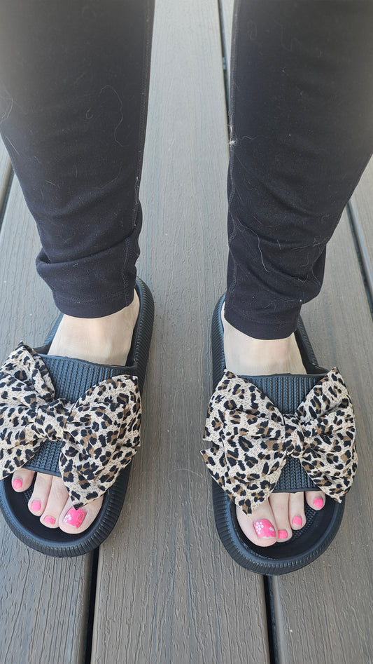 Black Bow Slides